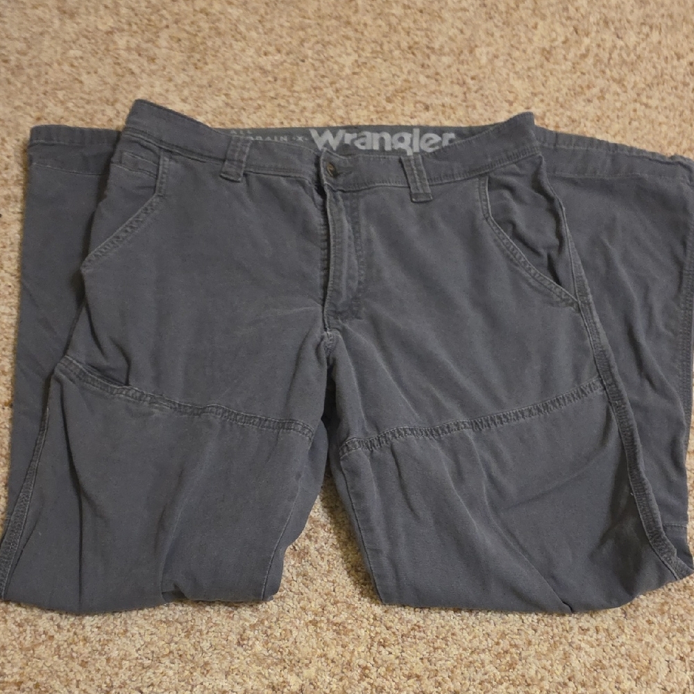 Wrangler Men's Charcoal Cargo Pants